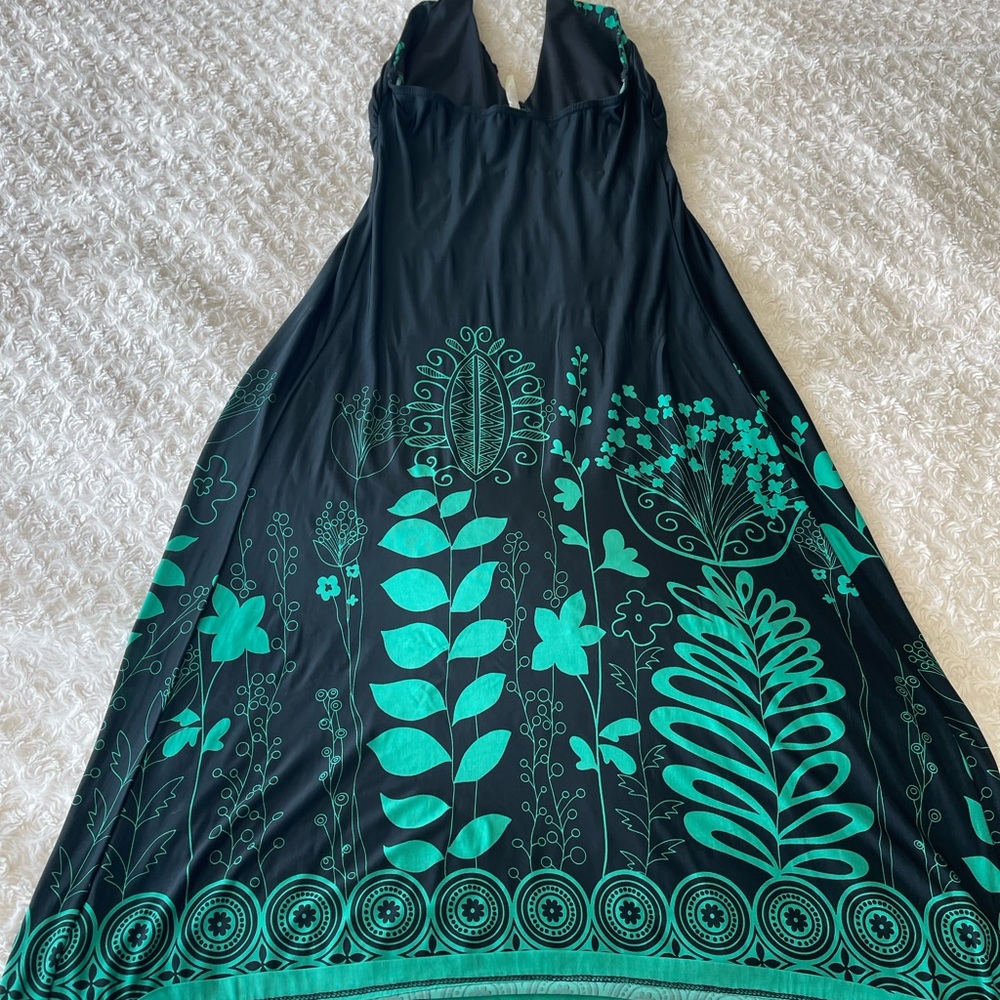 Halter Dress size small - Picture 7 of 8